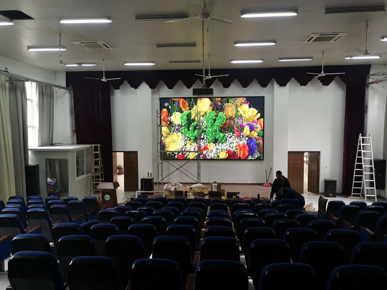 阿奎利亞學校室內(nèi)2.5